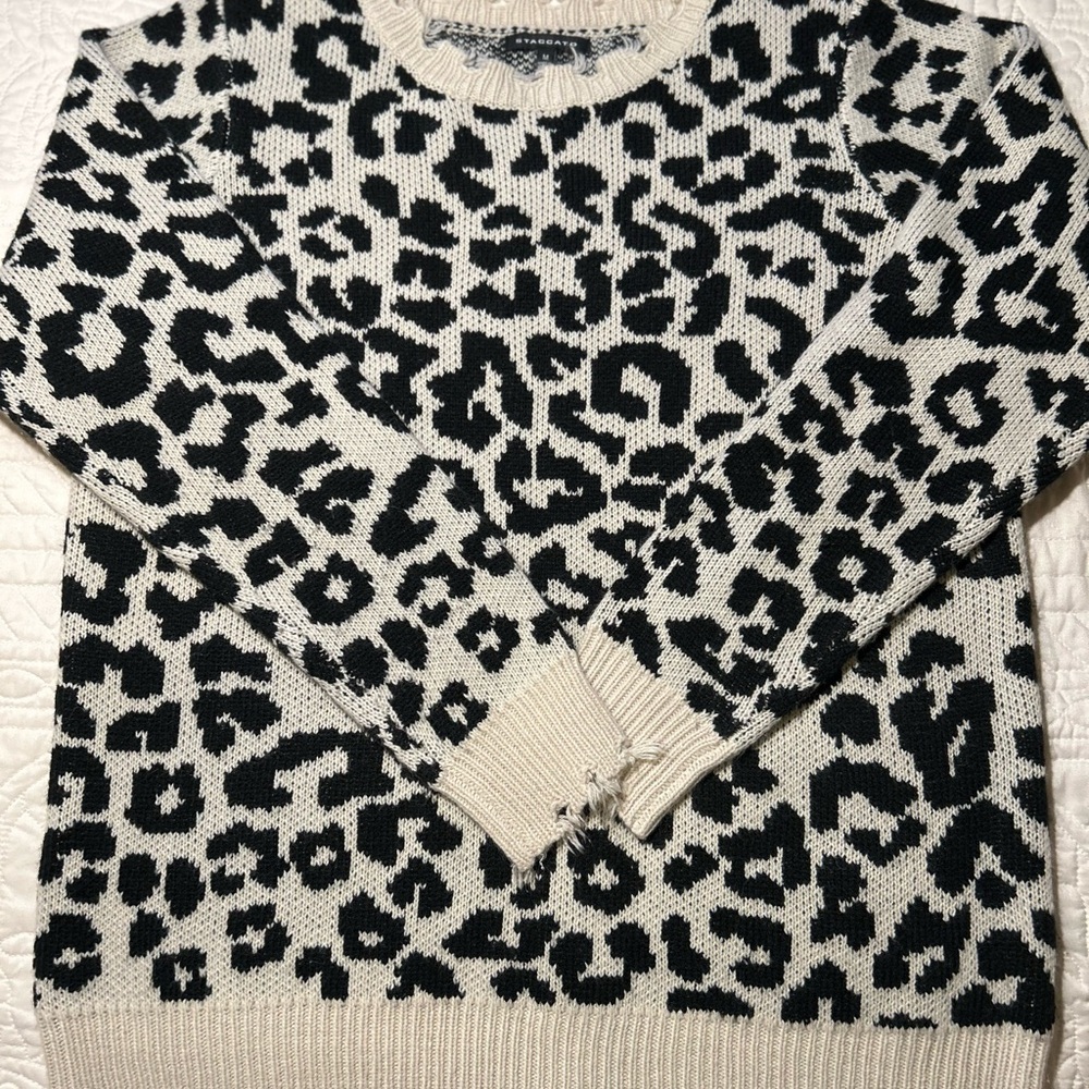 Staccato Cheetah Print Long Sleeve Sweater Distressed Hem Women’s Size L